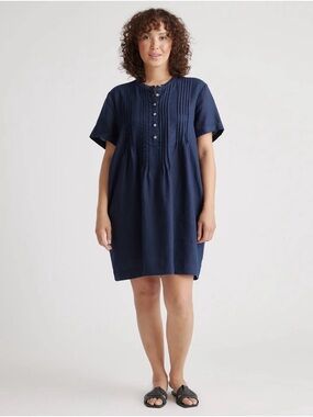 green emerald velvet dress Marcella Women's Montrose Dress - Black